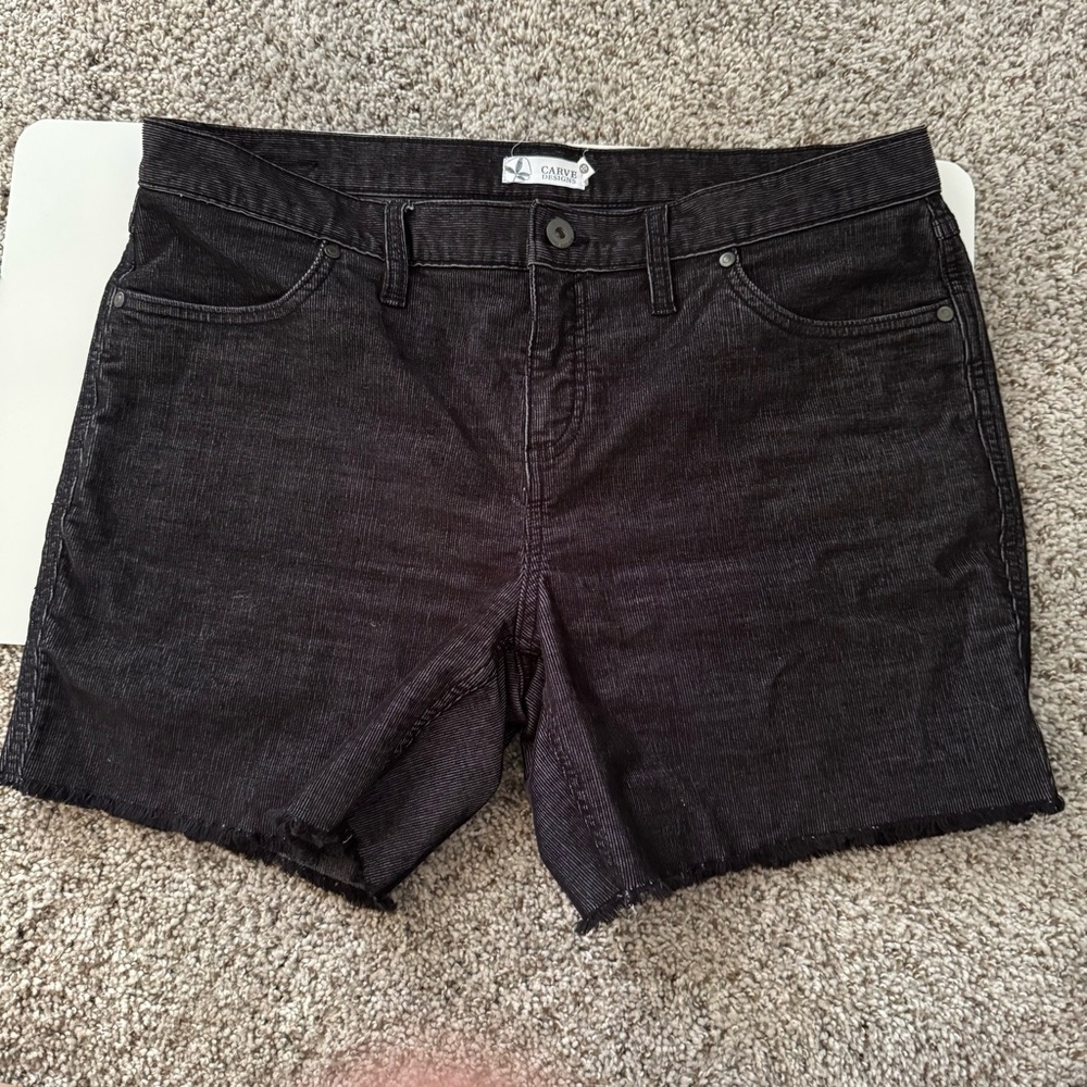 Carve Designs Black OAHU 6" SHORT